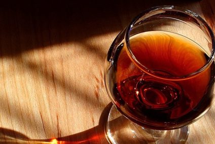 Cognac zoekt nieuwe koers na zware terugval