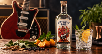 Brian May geeft gin een vleugje rock-’n-roll